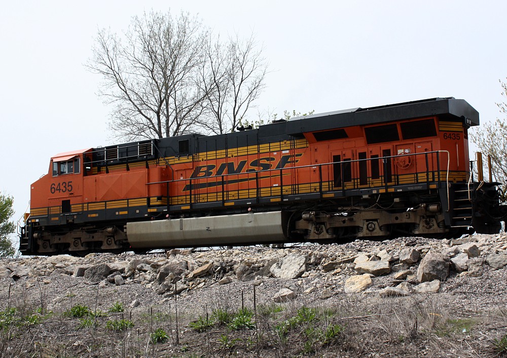 BNSF 6435